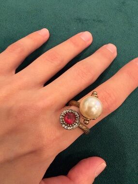 Gold-Tone Pearl & Red Crystal Cocktail Ring Size 7 NWT